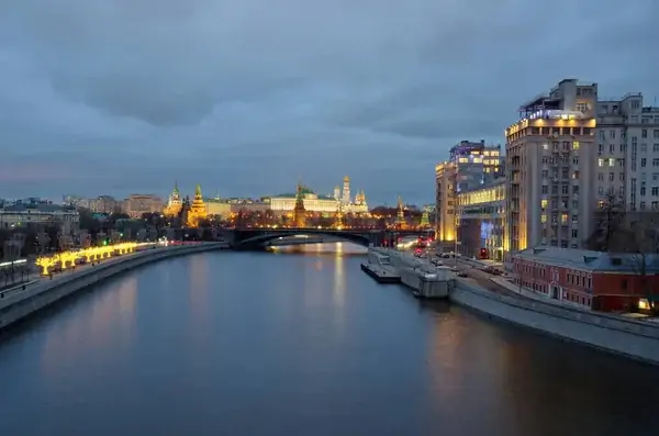 Фото: остекление в сталинскахих домах ©&nbsp;depositphotos.com&nbsp;